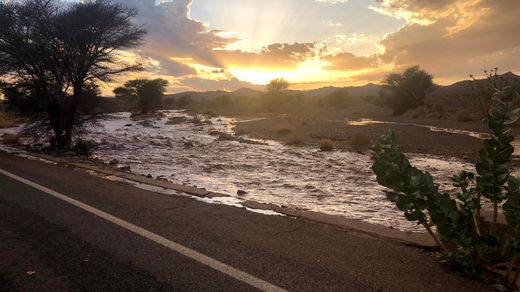 Floods in a desert